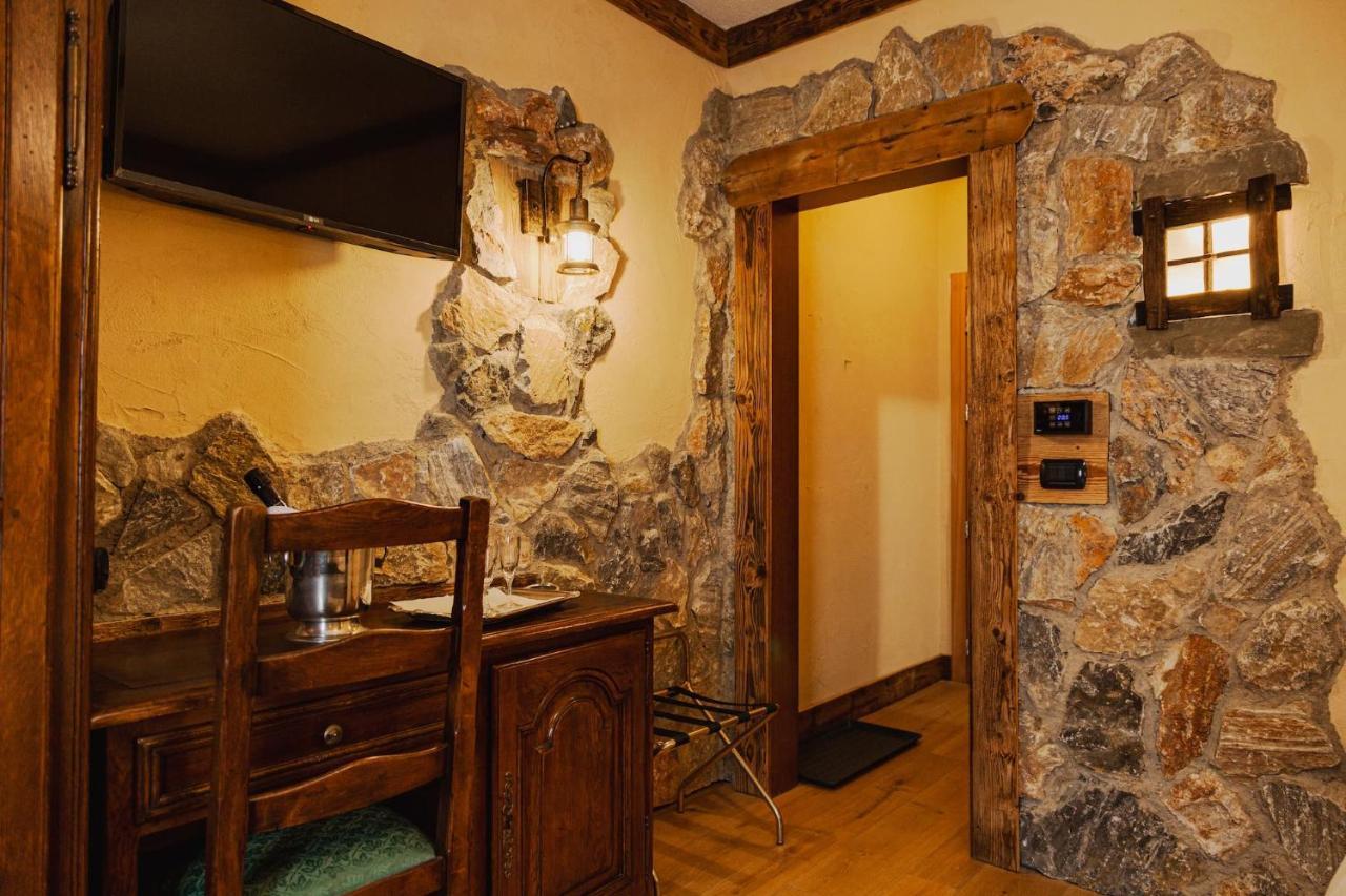 Hotel Jumeaux ブレウイル・チェルヴィナイア エクステリア 写真