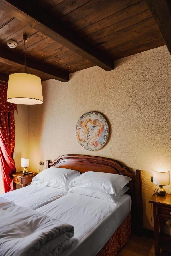 Hotel Jumeaux ブレウイル・チェルヴィナイア エクステリア 写真