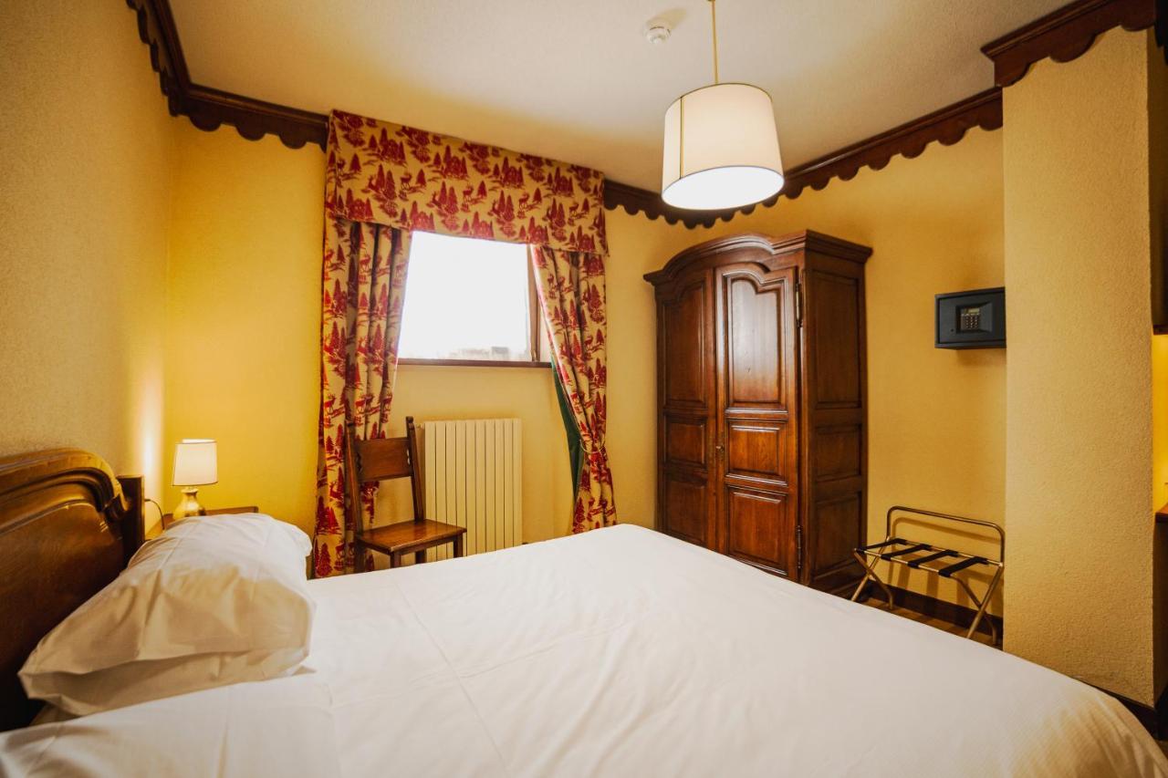 Hotel Jumeaux ブレウイル・チェルヴィナイア エクステリア 写真