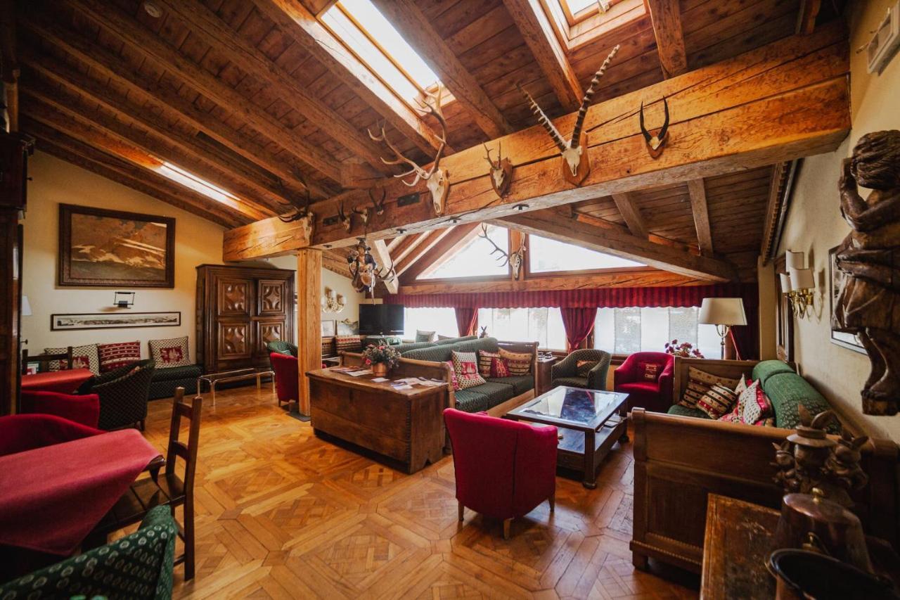 Hotel Jumeaux ブレウイル・チェルヴィナイア エクステリア 写真
