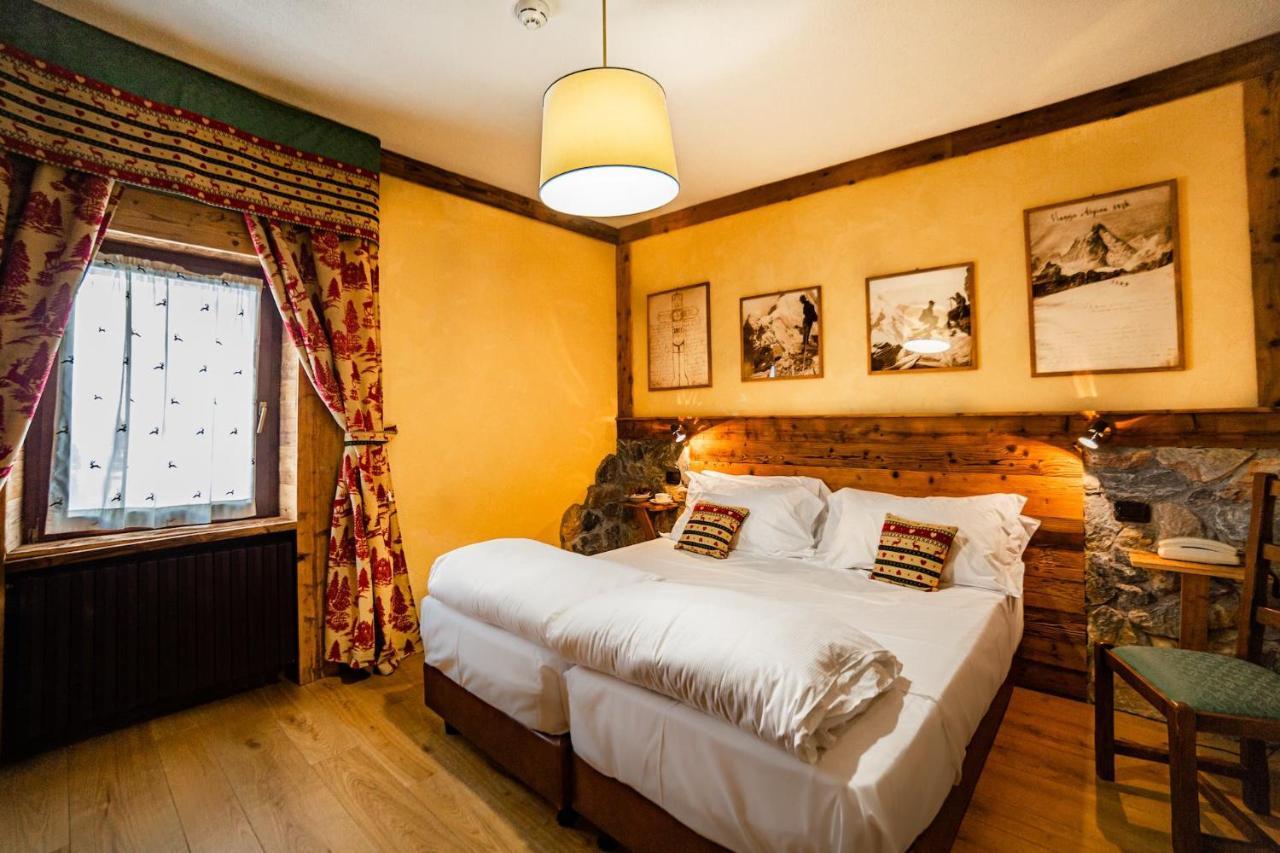 Hotel Jumeaux ブレウイル・チェルヴィナイア エクステリア 写真