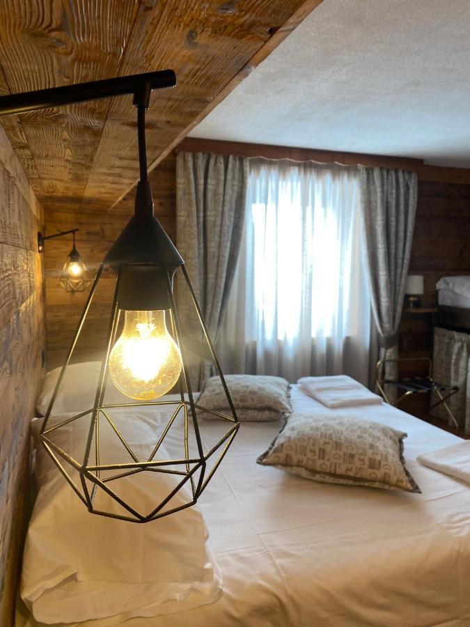 Hotel Jumeaux ブレウイル・チェルヴィナイア エクステリア 写真